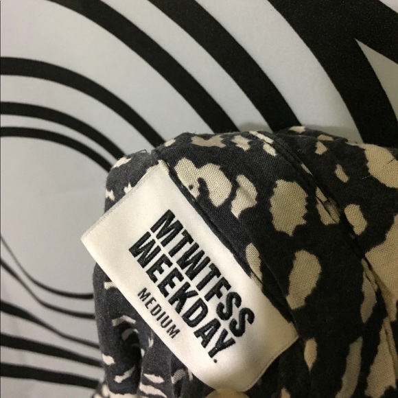 MTWTFSS Weekday Top Sz M - Picture 6 of 6